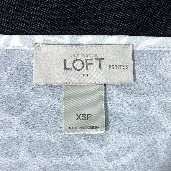 LOFT White Patterned Tank Top - Picture 3 of 5